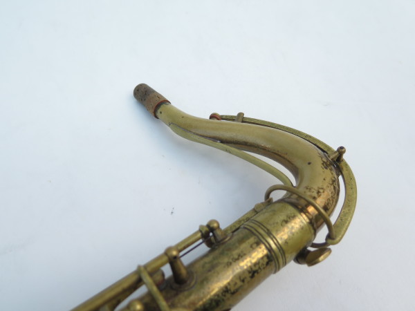 Saxophone ténor Conn Transitionnel ladyface verni gravé (2)