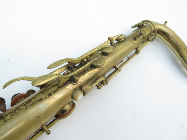 Saxophone ténor Conn Transitionnel ladyface verni gravé (4)