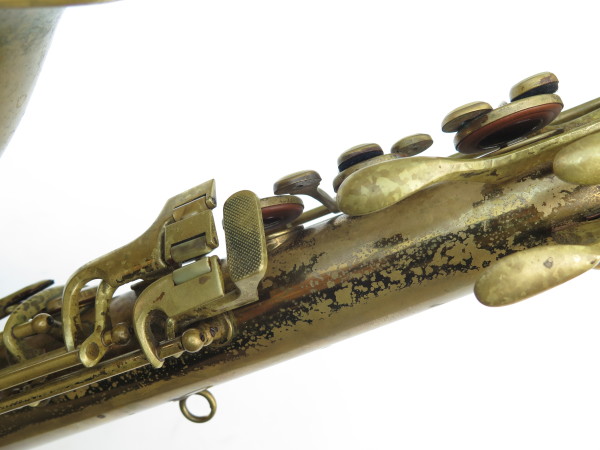 Saxophone ténor Conn Transitionnel ladyface verni gravé (7)
