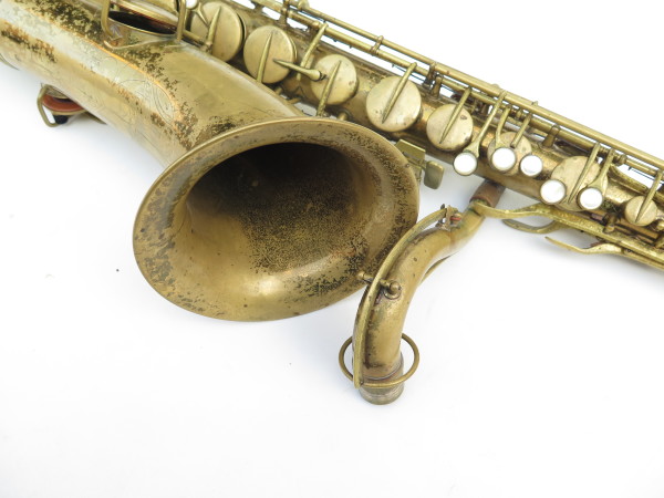 Saxophone ténor Conn Transitionnel ladyface verni gravé (9)
