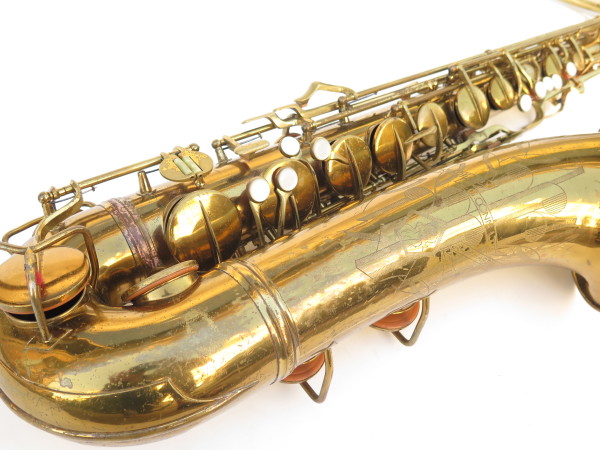 Saxophone ténor Conn transitionnel 10M verni gravé Ladyface (3)