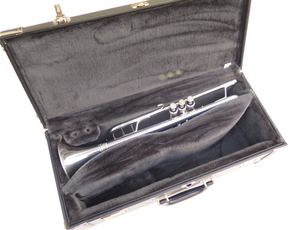 Trompette SIb Yamaha Xeno YTR 8335 UGS (5)