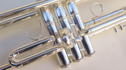 Trompette Sib Bach stradivarius 37 argentée (1)