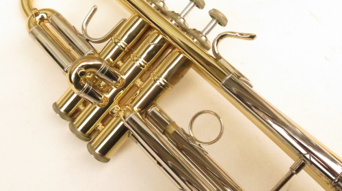 Trompette Sib Bach Stradivarius 37 vernie (1)