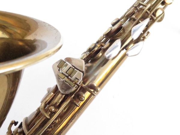 Saxophone ténor Conn 30M verni gravé (1)