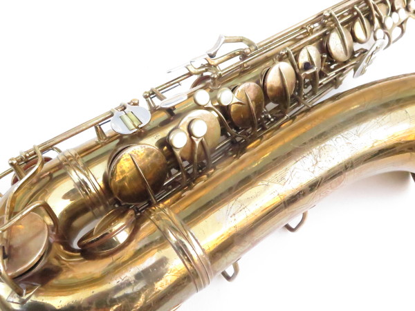 Saxophone ténor Conn 30M verni gravé (10)