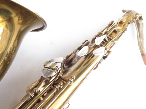 Saxophone ténor Conn 30M verni gravé (15)