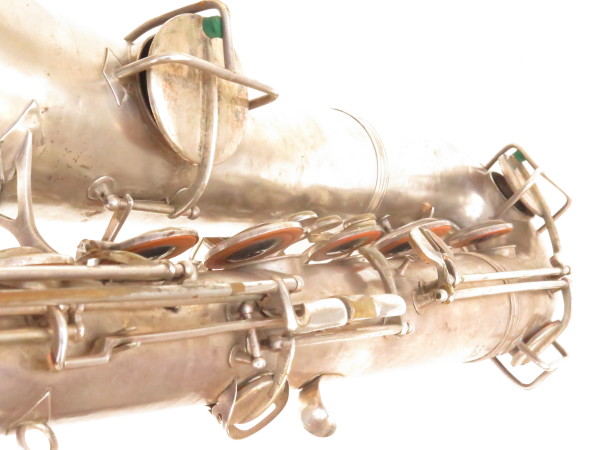 Saxophone baryton Conn 12M argenté sablé (12)