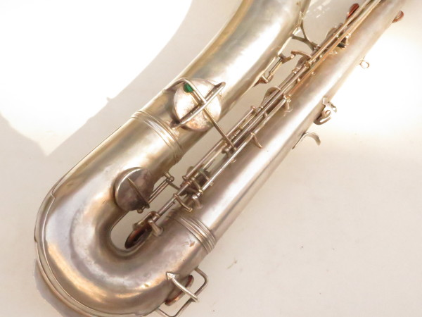 Saxophone baryton Conn 12M argenté sablé (4)