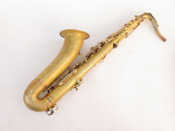 Saxophone ténor Buffet Crampon S1 gravé (10)