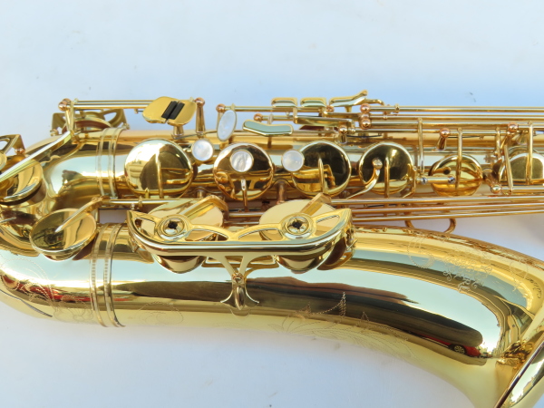 Saxophone ténor Schagerl T2L verni gravé (13)