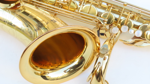 Saxophone ténor Yamaha YTS 62 verni gravé (1)