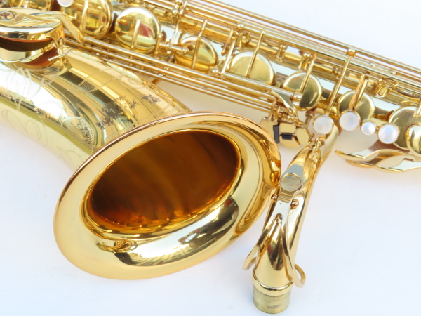 Saxophone ténor Yamaha YTS 62 verni gravé (1)