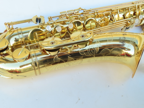 Saxophone ténor Yamaha YTS 62 verni gravé (10)