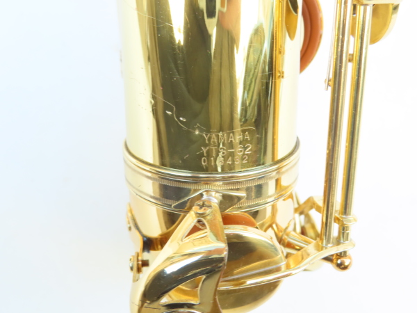 Saxophone ténor Yamaha YTS 62 verni gravé (8)